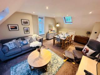 Squair Apartment - Buxton - 2