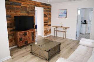 Two Bedrooms - Walk to the Beach! - 7