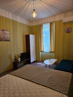R&N Familiy Apartments - 7