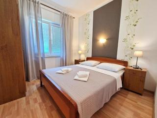 Modern eingerichtete Apartment im Erdgeschoss ideal für Famillien mit Kinder im Zentrum von Baska - Baška (Bescanuova) - 9