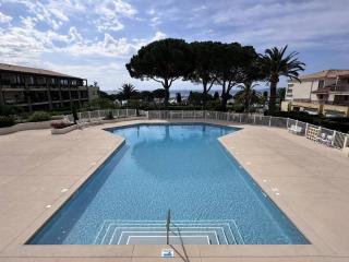 Appartement T2 avec piscine et vue mer proche plages - FR-1-768-76 - Les Issambres - 0