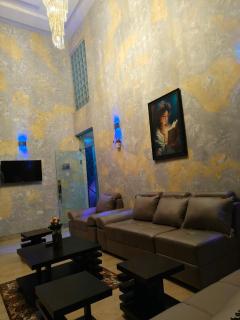 J Blitz International Hotel - 3