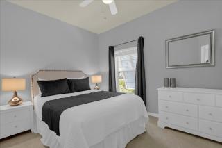 4 Bedroom 3 Bathroom Encantada 3150Yl - 1