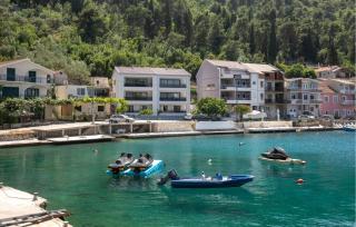 2 Bedroom Awesome Apartment In Blace - Blace - 9