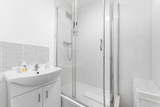 Modern Living In Stylish 3-bed Flat Central London - Londen - 7