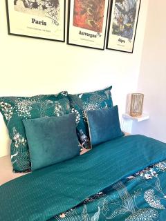 Écrin de nature , centre-ville et campagne, appart 2 chambres, grand jardin, en Provence verte - 6