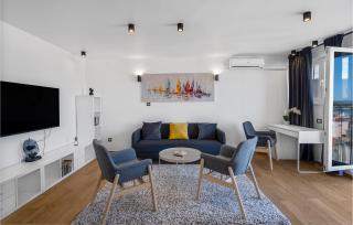 Amazing Apartment In Sibenik - Šibenik - 9