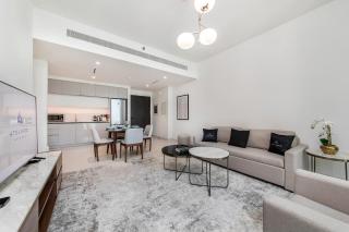 Chic Apartments in Marina Vista Emaar Beachfront - Dubai - 2