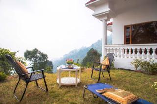 StayVista at PleasantVille with Huge Lawn Area - Nāhan - 5