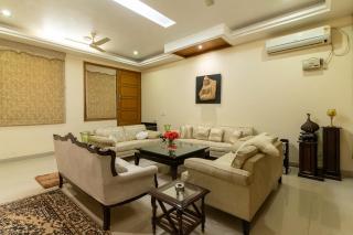 StayVista at PleasantVille with Huge Lawn Area - Nāhan - 1