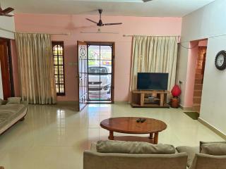 La Casa Trivandrum 4 BHK AC Luxury Villa at City Centre, Just 6 kms to Airport - Thiruvananthapuram - 5