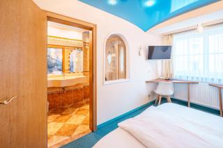 König Ludwig Design Hotel NEU Zimmer mit Sauna oder Whirlpool oder mehr - Altötting - 4