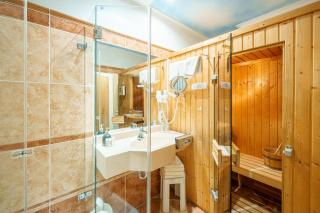 König Ludwig Design Hotel NEU Zimmer mit Sauna oder Whirlpool oder mehr - Altötting - 3