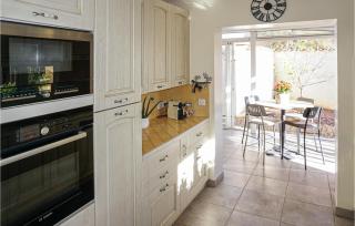 Lovely Home In Agde With Wifi - 4