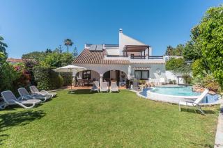 Villa by the beach 5 bedrooms - Marbella - 9