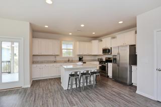 The Sandpiper by Pristine Properties Vacation Rentals - Highland View - 5