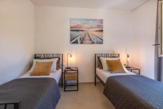 Villa Una, a charming villa surrounded by nature - Vinež - 9