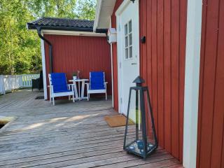 Minihus med stor trädgårdstomt nära golf och hav - Trosa - 7