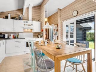 Holiday Home Lamberthus - 600m from the sea by Interhome - Rødby - 1