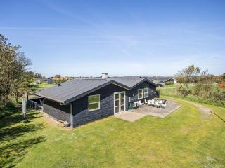 Holiday Home Hermine - 600m from the sea by Interhome - Løkken - 0