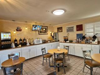 Atlantic Shores Inn and Suites - Chincoteague - 4
