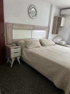 Hotel Plaza - 3
