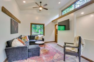 Modern Louisville Home on 3 Acres with Gas Fire Pit! - 5