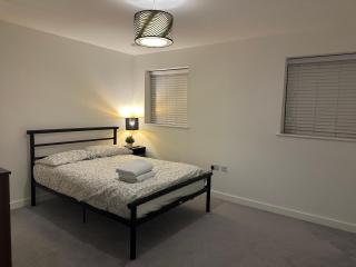 Luxury Modern Apartment-Flat London - Rainham - 4