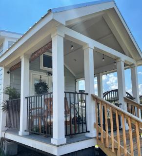 Luxury Riverfront Tiny House- AMAZING VIEWS- #111 - Strawberry Plains - 9