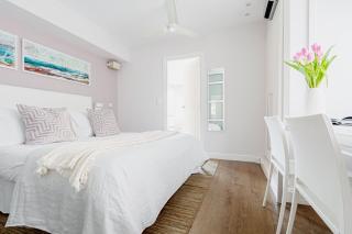 Heart of San Sebastian⎮Walk Score 99⎮3 Baths - 5