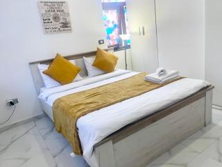 White Studio - Bukarest - 8