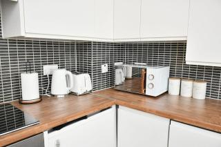 Spacious 2bedroom apartment in London city airport - Londra - 4