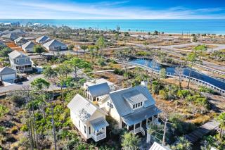 Moon & Stars by Pristine Properties Vacation Rentals - Highland View - 0
