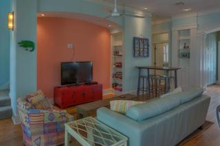 Moon & Stars by Pristine Properties Vacation Rentals - Highland View - 2