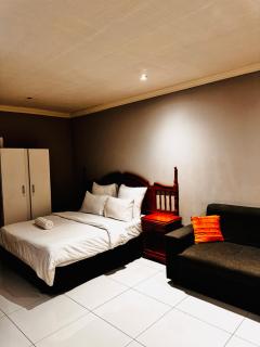 Mila Lodge 1 - Cape Town - 2