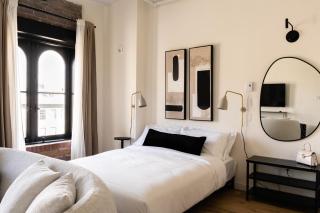 Maison Place Jacques-Cartier by Luxury In Transit - Montreal - 8