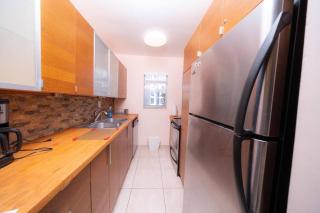 Enjoy Fully Equipped 2BR Condo Near The Beach - Sunny Isles Beach - 2