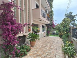 Kouros Studios - 8
