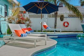 Walk to Beach, Heated Pool, Dog-Friendly, Firepit - Daytona Beach - 1