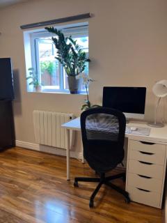 Guest House in London - Isleworth - 4
