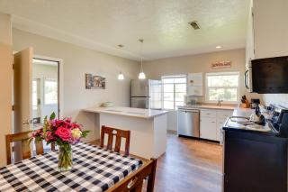 Charming Emmett Home with Patio - 14 Mi to Reservoir - 4