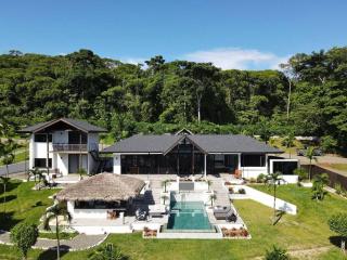 Casa Ventanas Matapalo Luxe Villa - 7