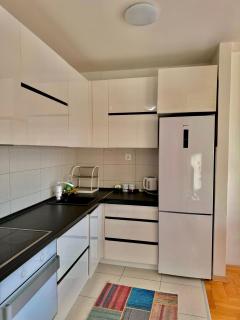 Modern & Stylish - Escópia - 1