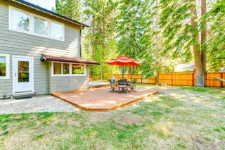 Deck and Grill Serene Nevada Retreat - Stateline - 8