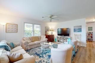 Gigi's Getaway - Oak Island - 6