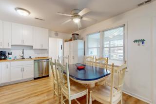 Gigi's Getaway - Oak Island - 2