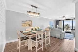 Windward Pointe 303 ideally located on 3rd floor - 3