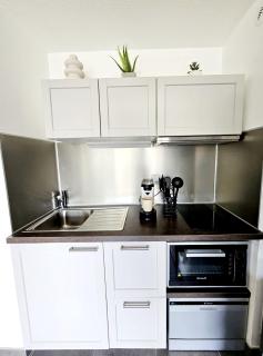 Studio, Terrasse et piscine, Proche centre et plages - 2