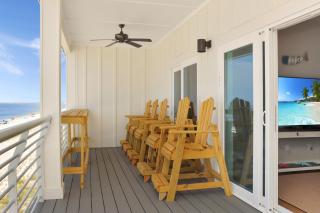The Great White 2 by Pristine Properties Vacation Rentals - Beacon Hill - 3