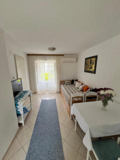Sunset House Apartments & Rooms - Rafailovici - 3